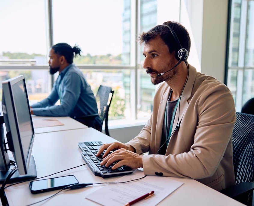 IT Support worker going over the levels of IT support